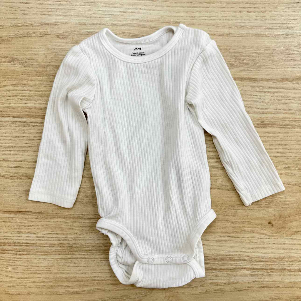 H&M ONESIE basic